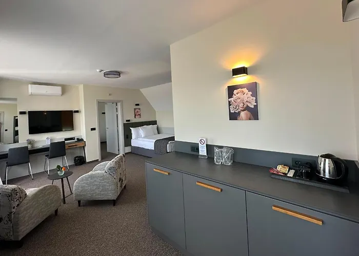 Jasmin Hotel
